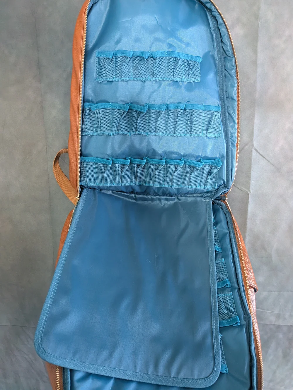 Young Living Premier Aroma Essential Oil Collection with backpack and 120 oils